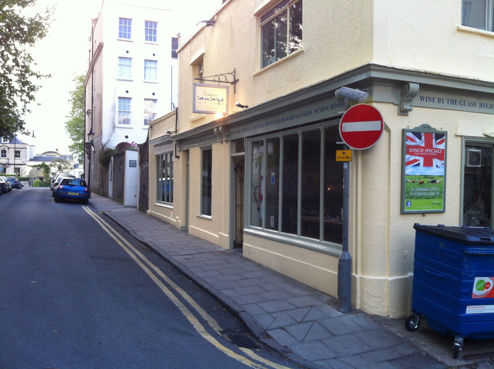 Things that make me go aagghh! Meal at the Clifton Sausage